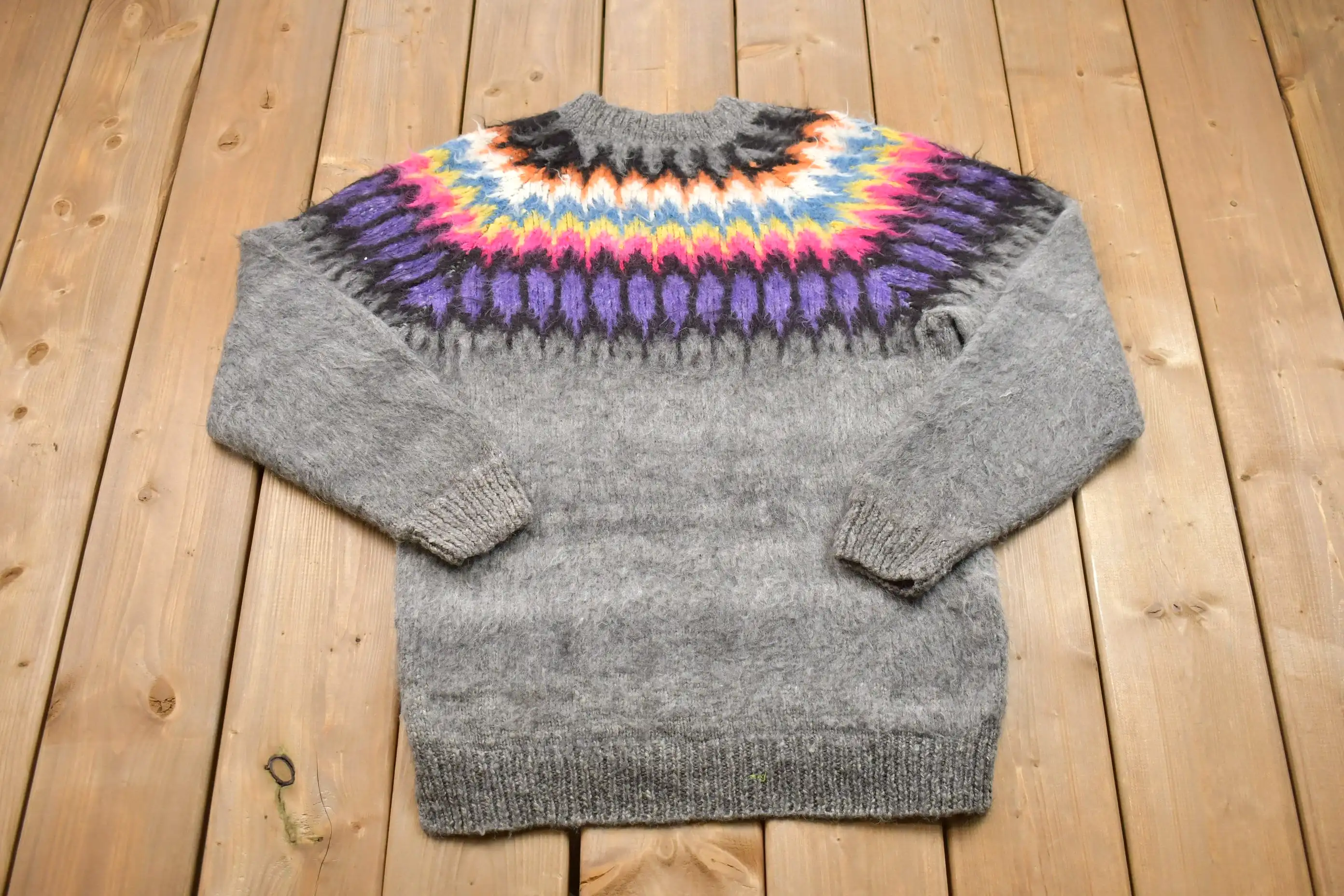 1980 Vintage 100% Baby Alpaca Hand Knit Sweater / Made in Bolivia / Vintage 90s Crewneck / Pattern Sweater / Hand Knit / Pullove