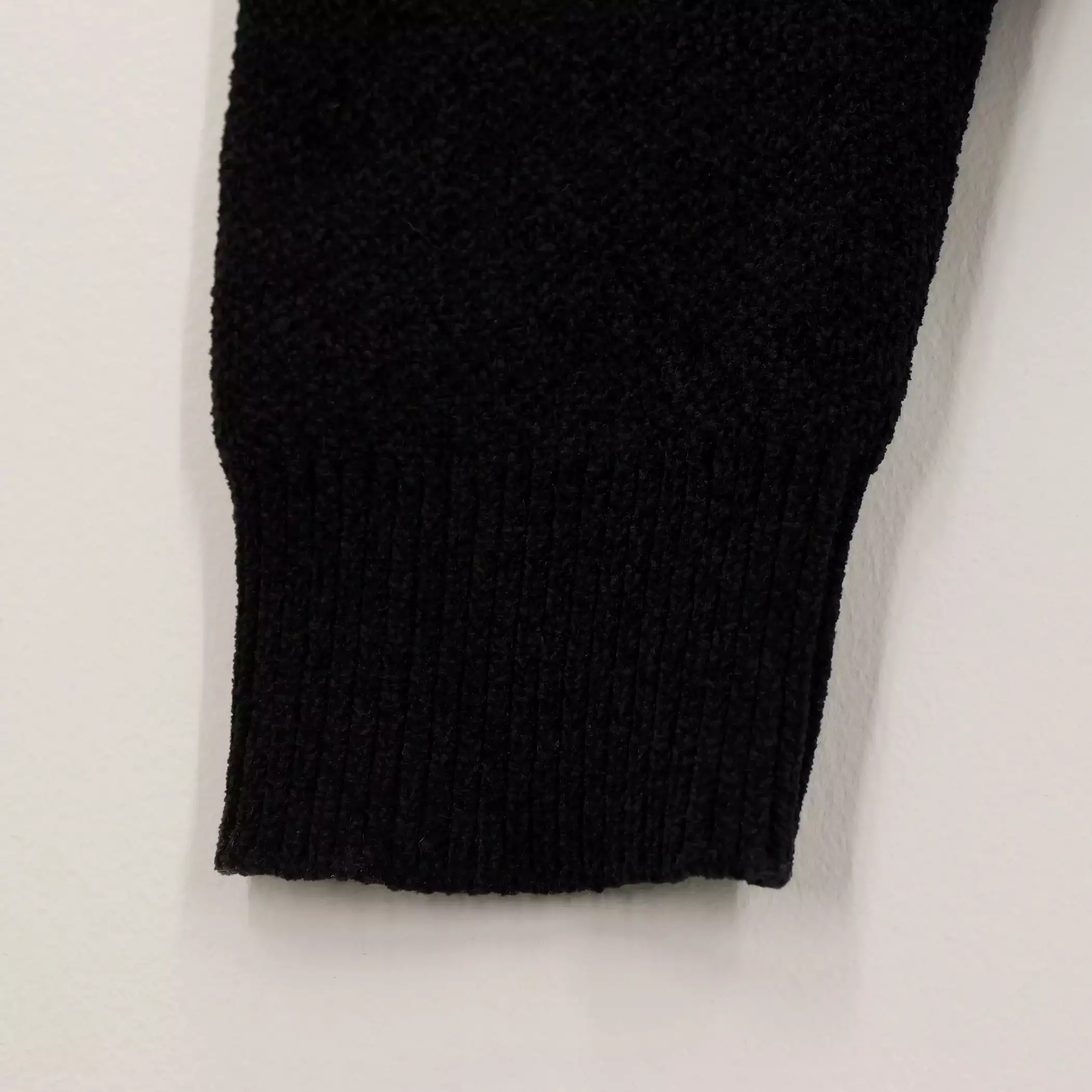 Old English Knit Sweater Black