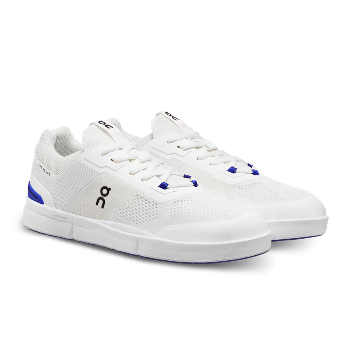 On Running - THE ROGER Spin Trainers in Undyed-White/Indigo