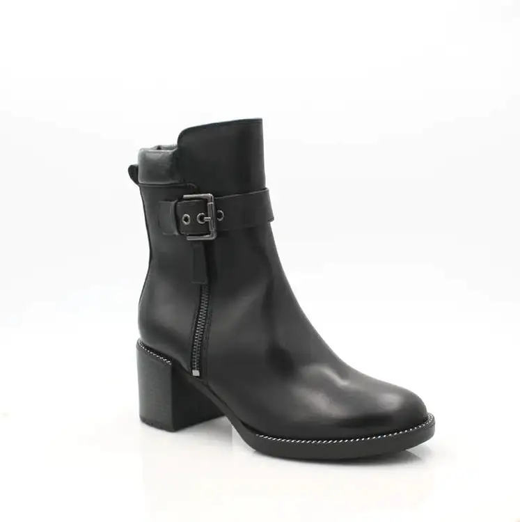 Regarde Le Ciel Elly-21 Black Leather Ankle Boot