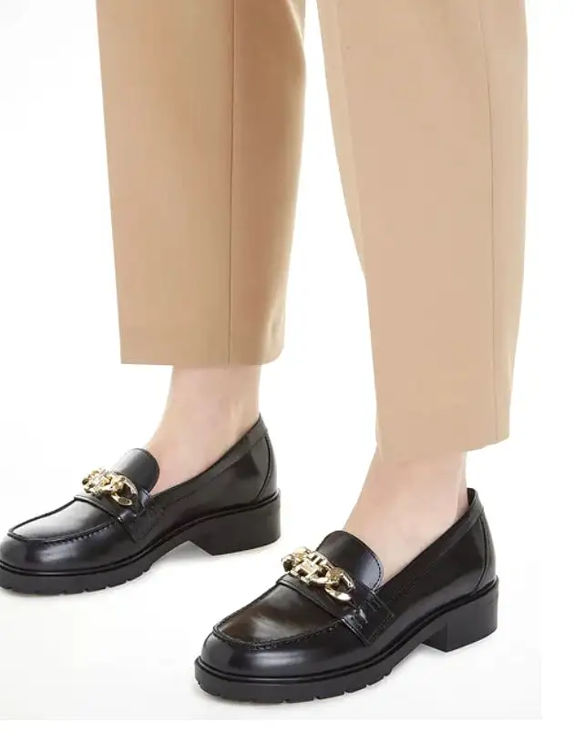 TOMMY HILFIGER Leather Chain Loafer Black