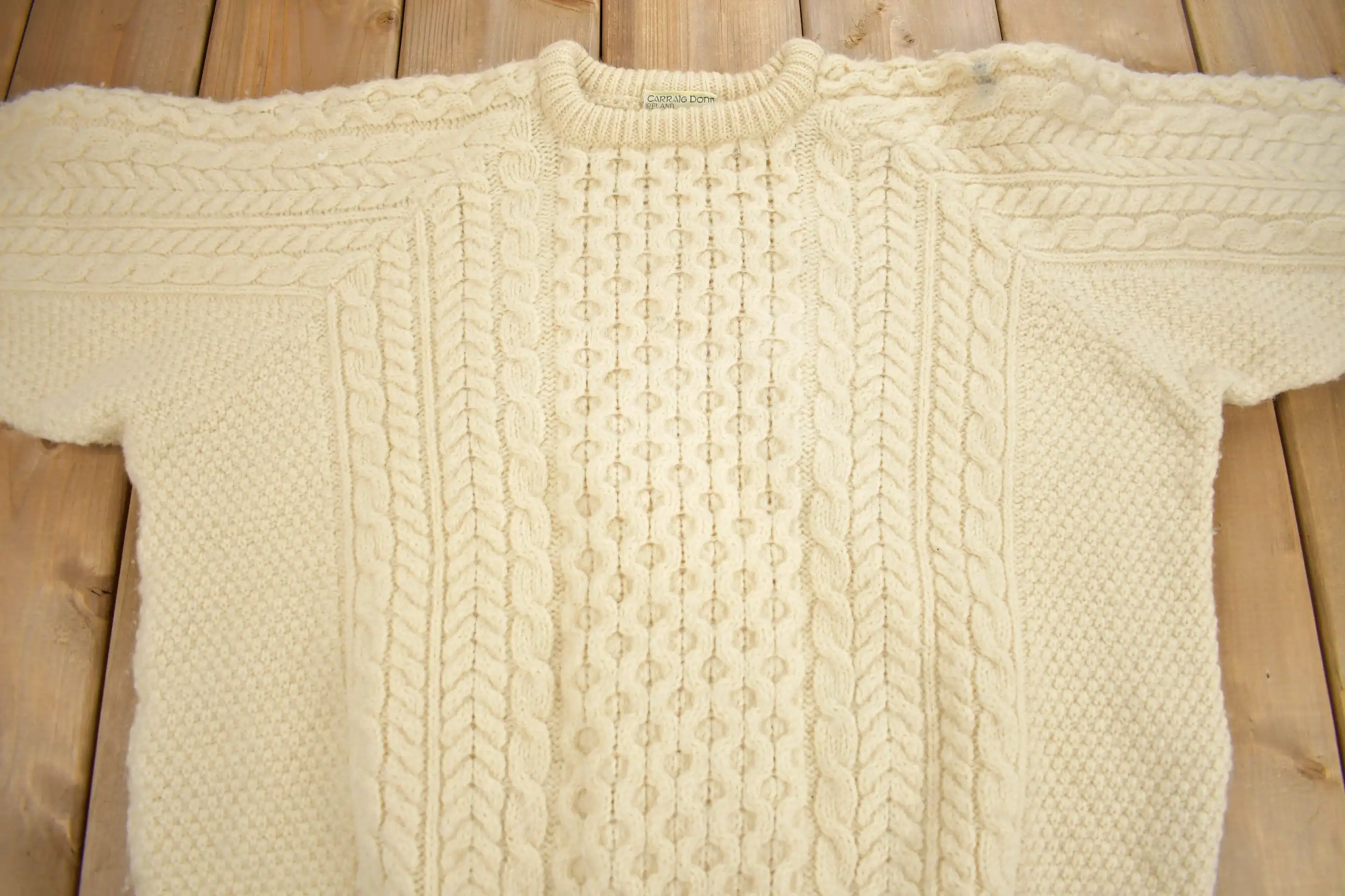 Vintage 1960s Carraig Donn 100% Wool 3D Cable Knit Sweater / Made In Ireland / True Vintage / Winter Sweater